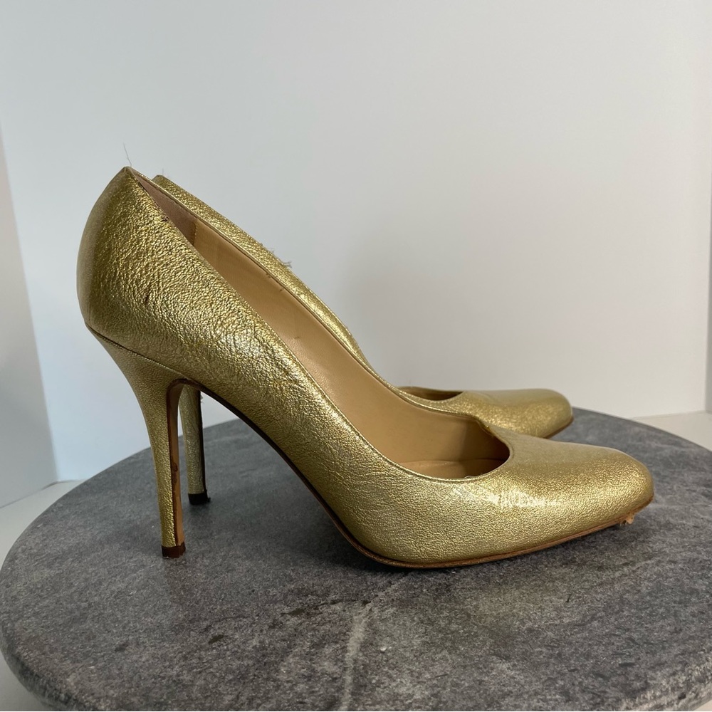 Michael Kors Italian Gold Metallic Heels 8 - Picture 5 of 10